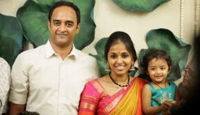 Telugu singer Smita and her husband test POSITIVE