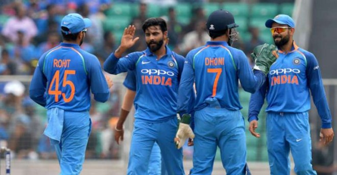India wins last over thriller and takes 2-0 lead