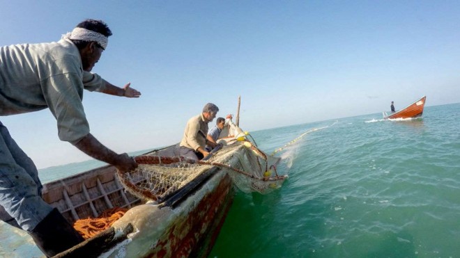 Gujarath CM announced 105cr relief package for fishermens