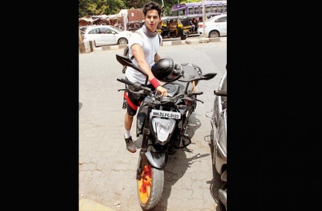 Dhadak star Ishaan Khatter gets punished for violating traffic rule