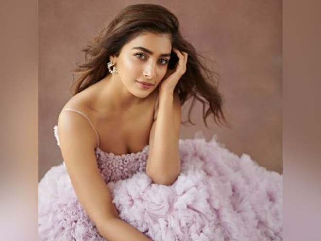 Tollywood Update: Pooja Hegde tests positive for COVID 19