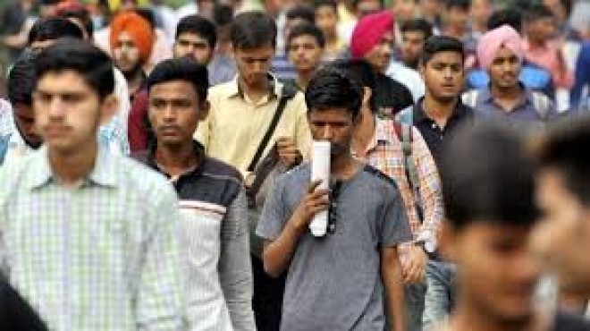 Every 1 in 5 Indians is now worried about job