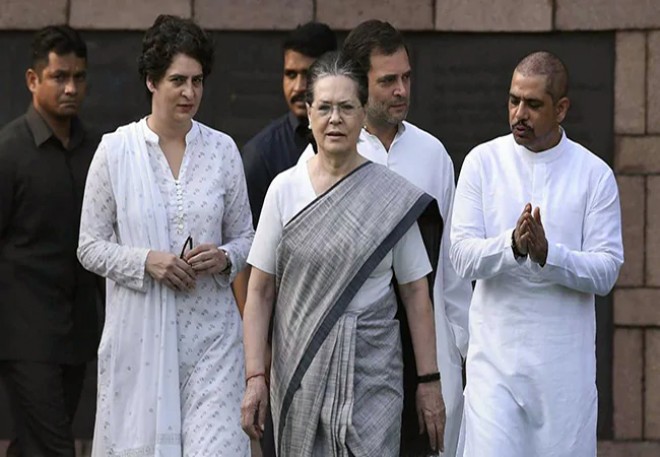 Sonia Gandhi Crucial Decision 